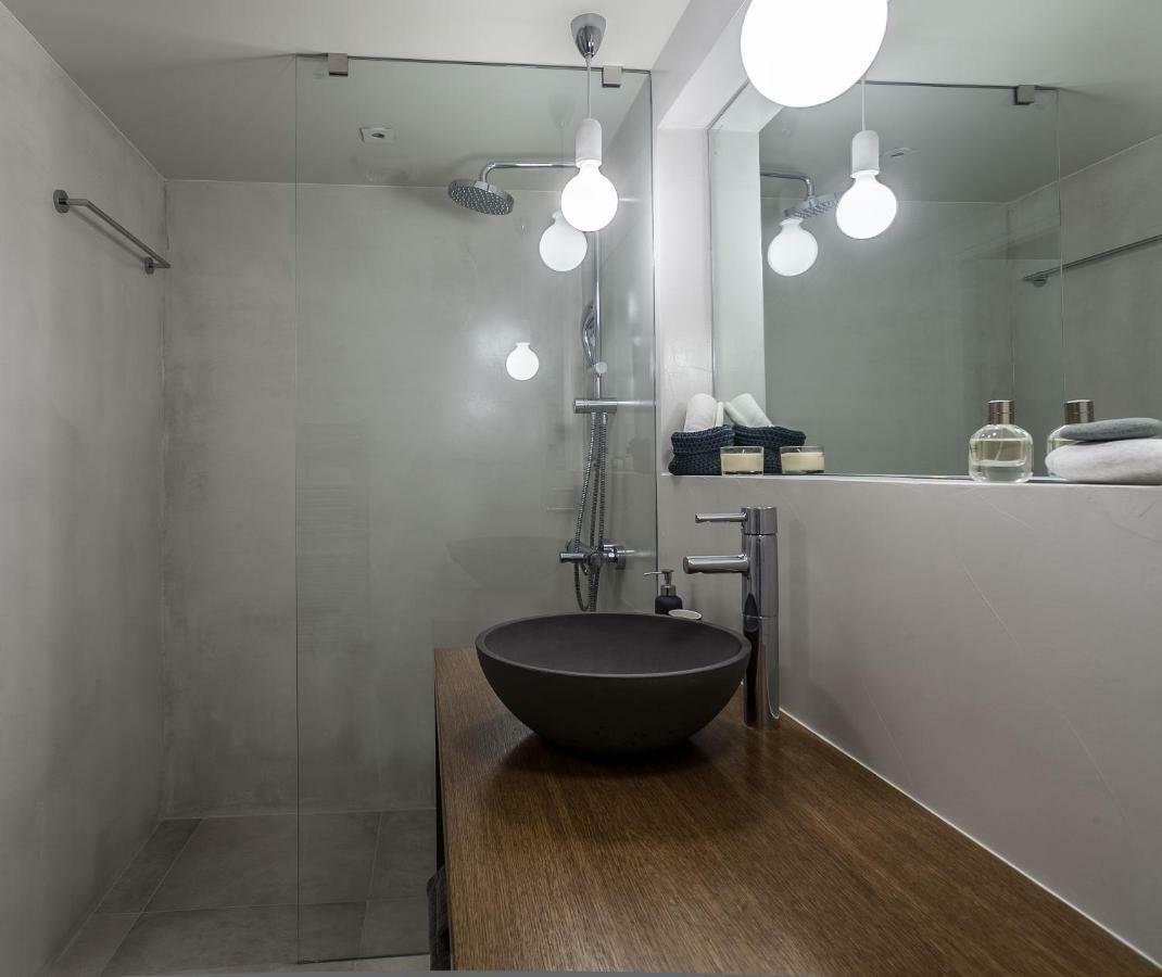 Unique Semi-Basement Stay At The Foot Of The Acropolis 雅典 外观 照片