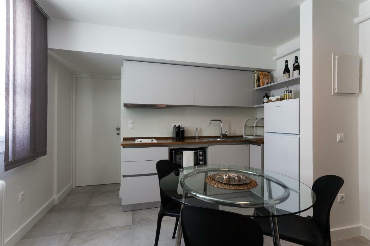 Unique Semi-Basement Stay At The Foot Of The Acropolis 雅典 外观 照片