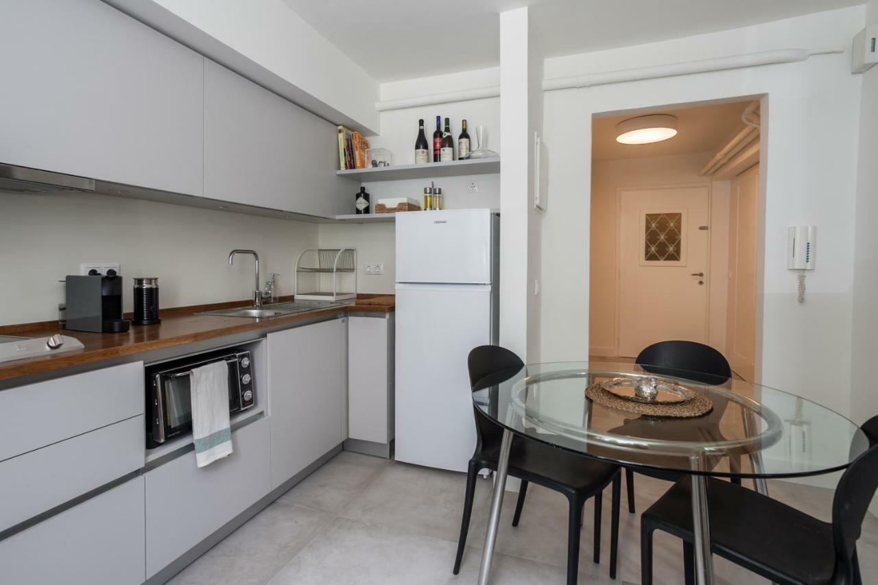 Unique Semi-Basement Stay At The Foot Of The Acropolis 雅典 外观 照片