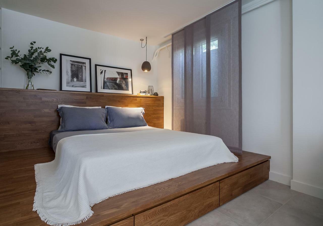 Unique Semi-Basement Stay At The Foot Of The Acropolis 雅典 外观 照片